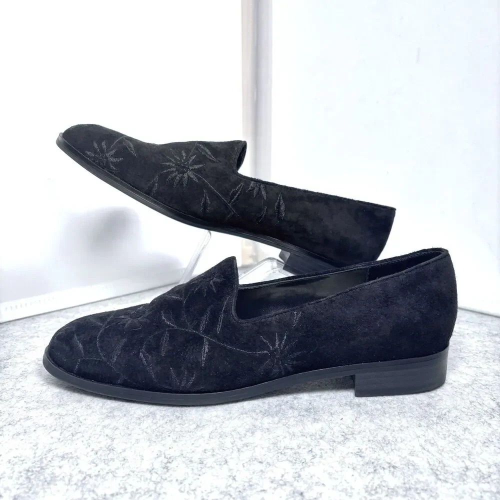 LAURA SCOTT Black Suede Loafers Women’s 9.5M Embossed Floral Slip On Flats